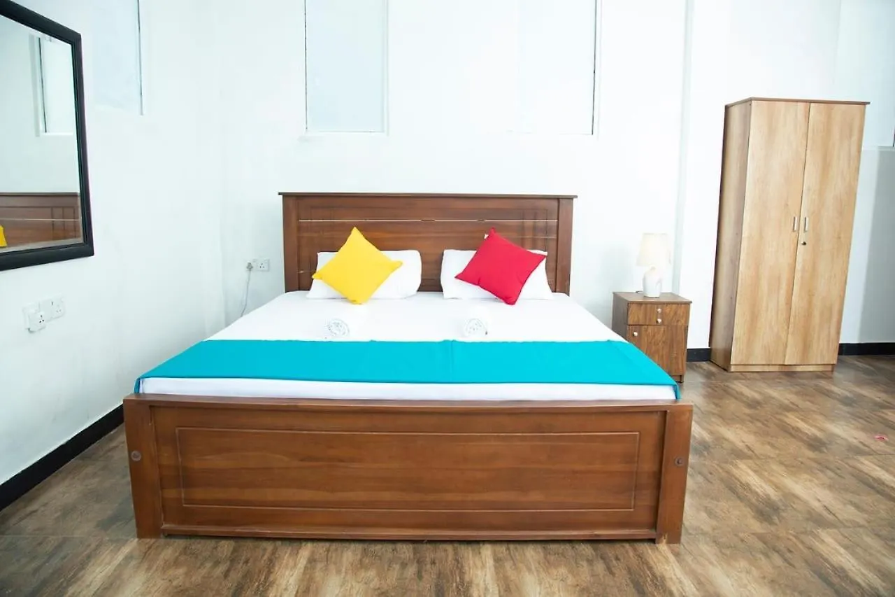 Eden Rock Luxurious Accommodation Kandy Pensionat