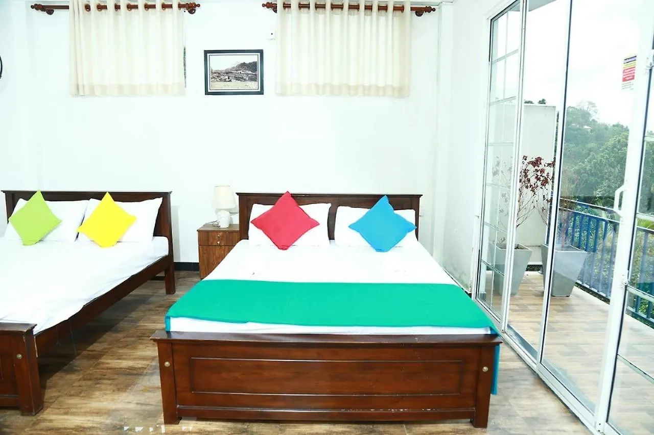 Eden Rock Luxurious Accommodation Kandy Pensionat