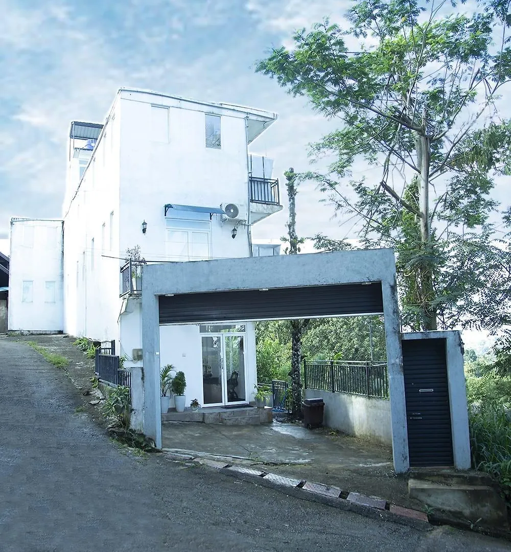 Eden Rock Luxurious Accommodation Kandy