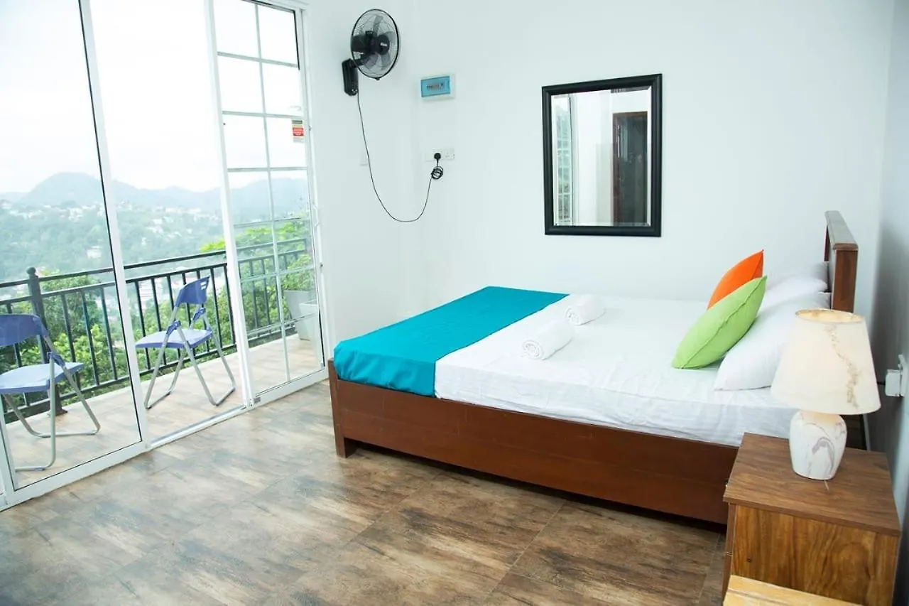 Eden Rock Luxurious Accommodation Kandy Gæstehus