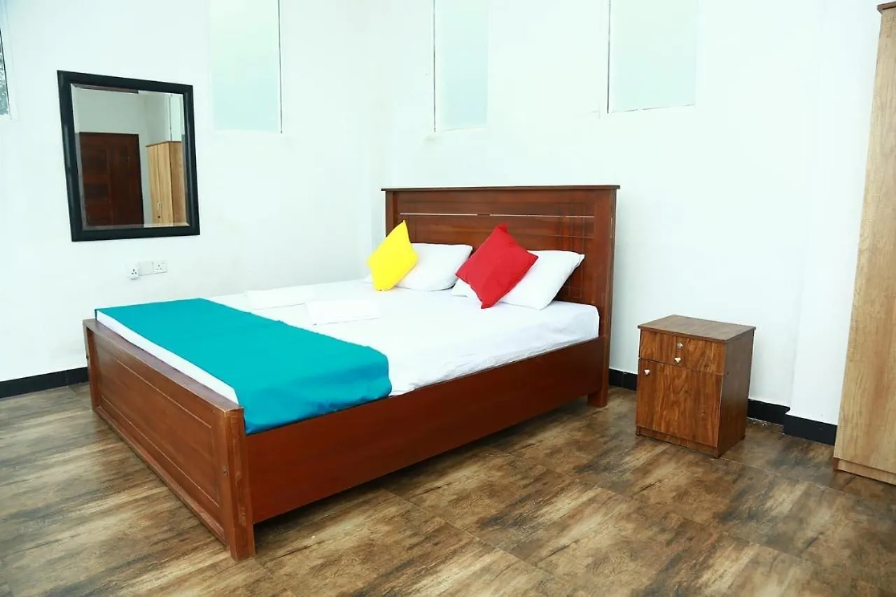 Eden Rock Luxurious Accommodation Kandy 0*,